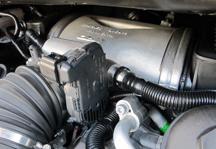 997.2 DFI Carrera 3.6L IPD Plenum